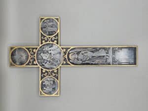 Kruis gegraveerd verzilverd
