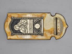 Laatste avondmaal wijwaterbakje